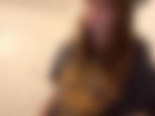 Live cam show with TheolaKassis - Flashing on Hubzter Live