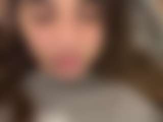 Live cam show with TheolaKassis - Ass Bouncing on Dolls Live