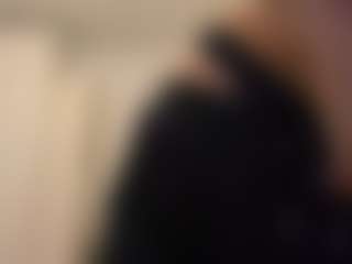 Live cam show with TheolaKassis - Trimmed Granny on Mixed Magazine Live