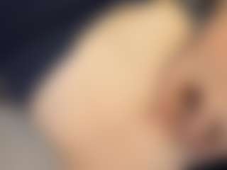 Live cam show with TheolaKassis - Ebony Teen (18+) on Camsoda