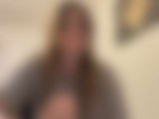 Live cam show with TheolaKassis - Granny Squirt on livesuperchat.net