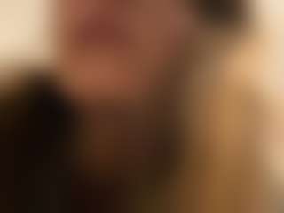 Live cam show with TheolaKassis - Hairy Pussy Brown Hair on AdultVida.com
