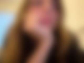 Live cam show with TheolaKassis - Ass Bouncing on CamClone