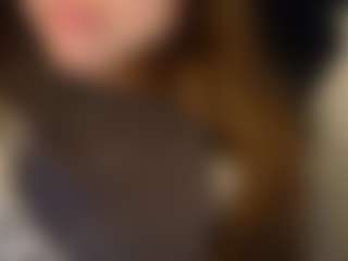 Live cam show with TheolaKassis - Flashing on madthumbs