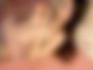 Live cam show with VennieSotolongo - Candy on crypto-cams