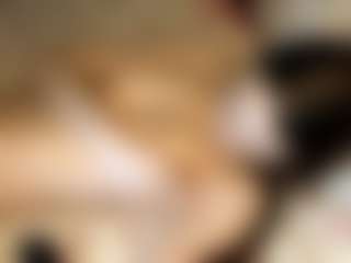 Live cam show with VennieSotolongo - Camel Toe on Uber Horny