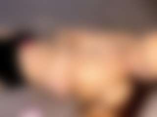 Live cam show with VennieSotolongo - Small Ass on dropp.cam