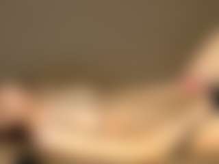 Live cam show with VennieSotolongo - Sweet on Camsoda