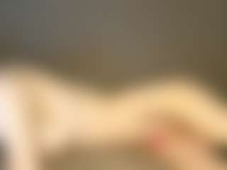 Live cam show with VennieSotolongo - Camel Toe on livesuperchat.net