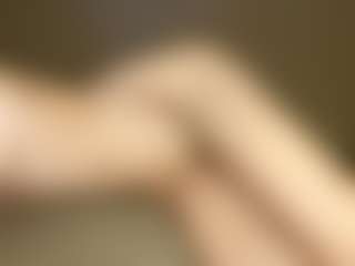 Live cam show with VennieSotolongo - Camel Toe on AdultVida.com