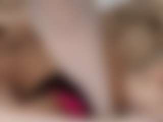 Live cam show with VennieSotolongo - Camel Toe on Camsoda