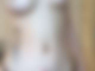 Live cam show with VennieSotolongo - Blue Eyes on Camsoda