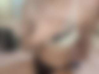 Live cam show with VennieSotolongo - Sweet on Mixed Magazine Live