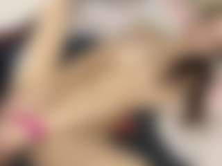 Live cam show with VennieSotolongo - Public on testsause.com