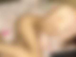 Live cam show with VennieSotolongo - Yoga on Camsoda