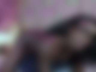 Live cam show with Zhayabarkas - Skinny on AdultVida.com