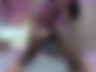 Live cam show with Zhayabarkas - Skinny on AdultVida.com