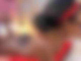 Live cam show with Zhayabarkas - Ebony Amateur on intimatelivegirls.com