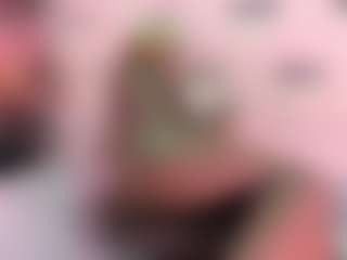 Live cam show with Zhayabarkas - Public Ebony on nudelive.tv