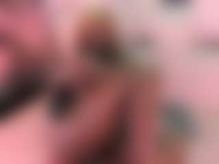 Live cam show with Zhayabarkas - Black Squirt on CamSextacy