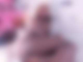 Live cam show with Zhayabarkas - Tease Mature on luckytryst.com