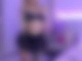 Live cam show with BlondyLi - Indian on Chatstar