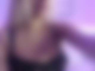 Live cam show with BlondyLi - HD on chickslive.net