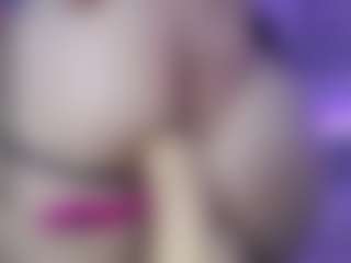 BlondyLi's Live Sex Cam Show