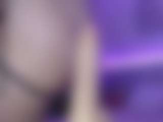 BlondyLi's Live Sex Cam Show
