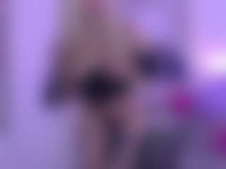 BlondyLi's Live Sex Cam Show
