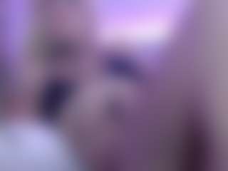 BlondyLi's Live Sex Cam Show