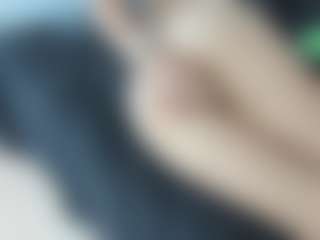 Live cam show with cristalxht - Moaning on Camming Site