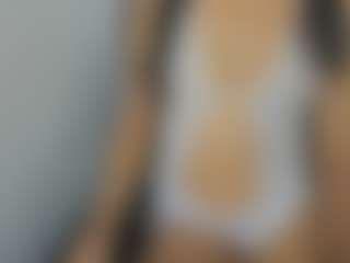Live cam show with cristalxht - Oil on infinitiblacc.com