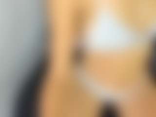 Live cam show with cristalxht - Moaning on hornycams.live