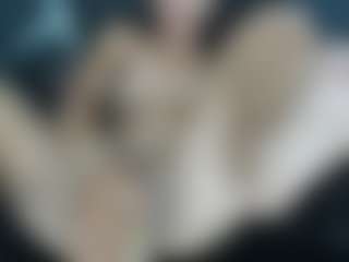 Live cam show with cristalxht - Moaning on AdultVida.com