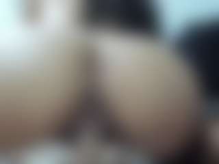 Live cam show with cristalxht - Striptease on Camiplay Live