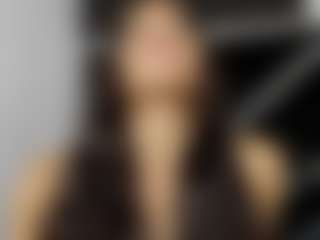 Live cam show with cristalxht - Oil on Gym Cam Girls