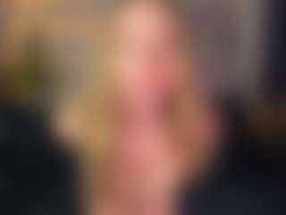 Live cam show with Elve-Vesper - Blonde Hair on SpankPalCams