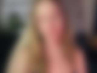 Live cam show with Elve-Vesper - Blonde Hair on Camversity