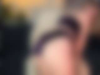 Live cam show with Elve-Vesper - Butt Plug on Camsoda