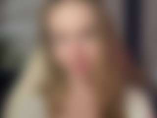 Live cam show with Elve-Vesper - Butt Plug on Milfs Live