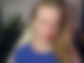 Live cam show with Elve-Vesper - Butt Plug on Camsoda