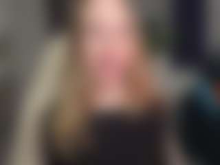 Live cam show with Elve-Vesper - Butt Plug on CamClone