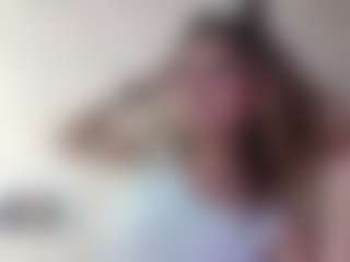 Mira's Live Sex Cam Show
