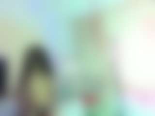 Live cam show with NadiaKarim - Teen (18+) on Stripli.com