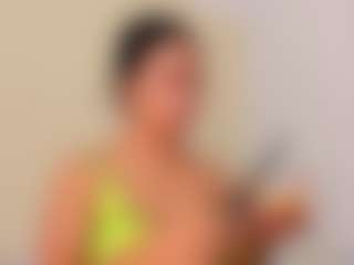 Live cam show with NadiaKarim - Normal on TeamSkeetLive
