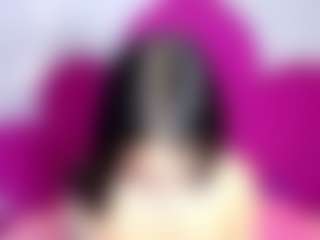 Live cam show with Raven-loove - Ass Bouncing on CamClone