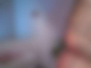 Live cam show with salomestorm - Smoking on CamwithHer