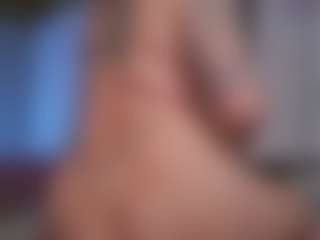 Live cam show with salomestorm - Smoking on Cam Slut