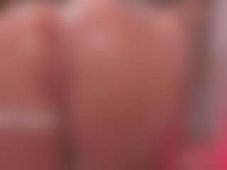 Live cam show with salomestorm - Smoking on PervPlay.com